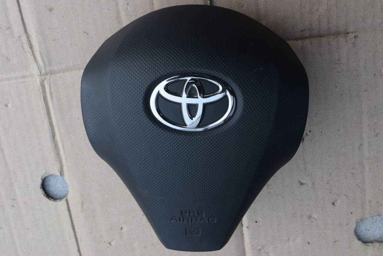 подушка безопасности водителя Toyota Yaris XP9 2008, D-4D, робот, передний привод, 451300D160, 451300D160G - фото №1