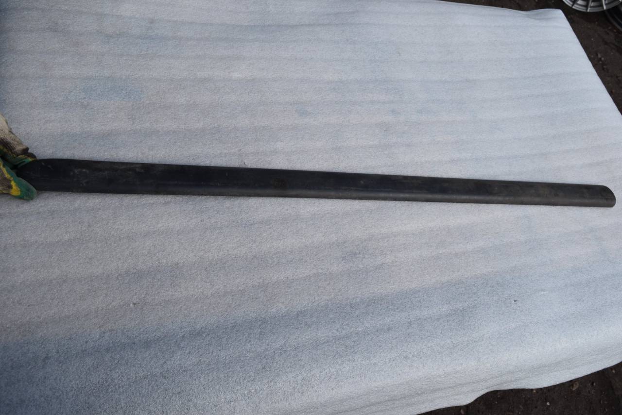 молдинг двери передней правой SEAT Alhambra 1 поколение 1999, 1.9 л., дизель, МКПП, 7M0853516E - фото №1