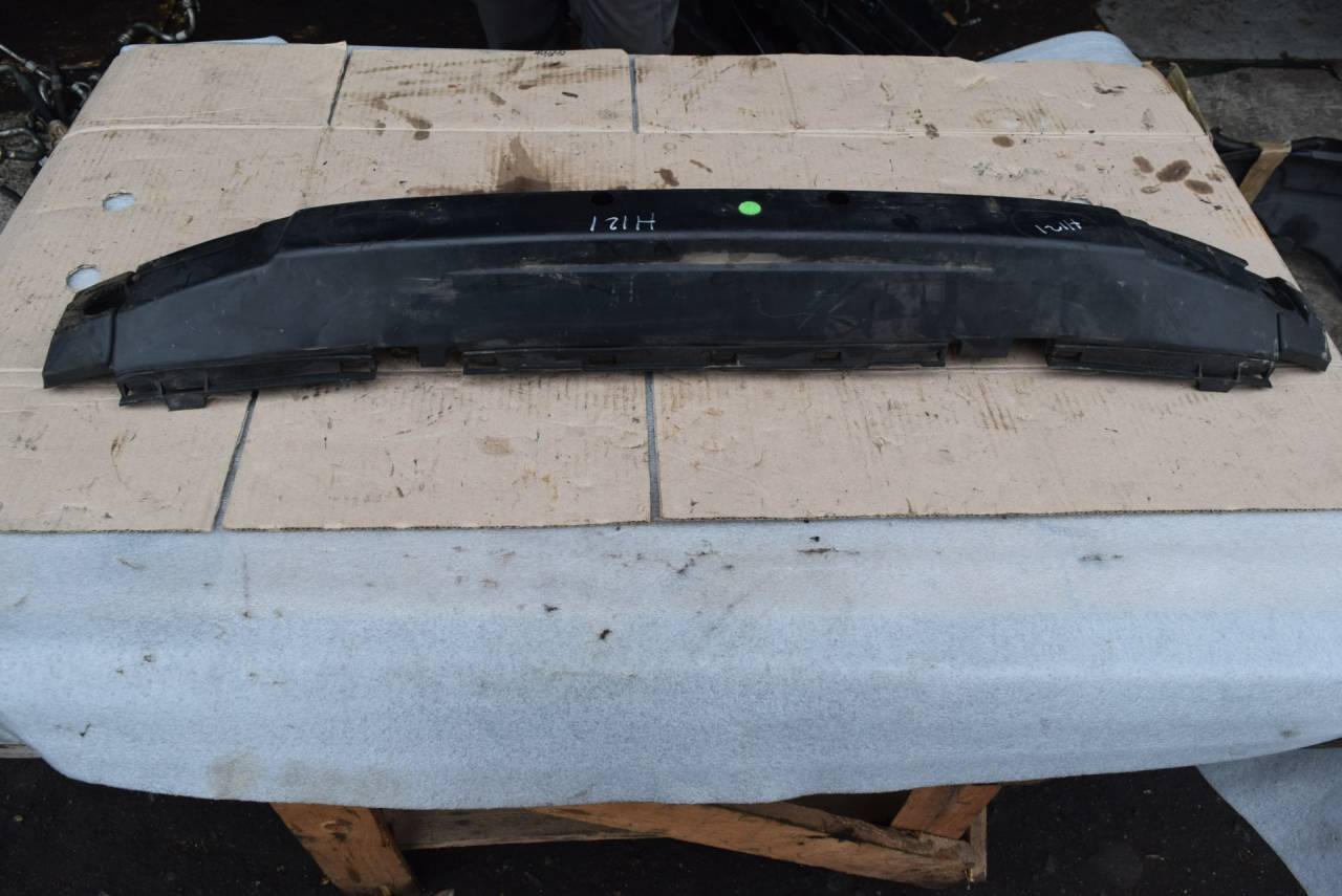 абсорбер бампера Volvo C30 1 поколение 2007, 2.5 л., Ti, бензин, МКПП, серый, хетчбэк 3 дв., передний привод, 30655493 - фото №1