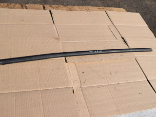 молдинг стекла Volvo XC70 1 поколение 1999, 2.4 л., Ti, B 5244 T, бензин, АКПП, универсал, полный подключаемый привод