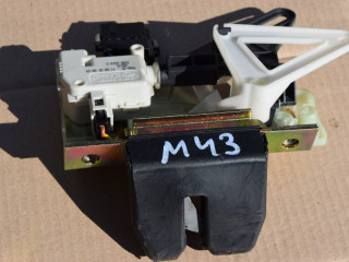 замок багажника Volvo XC70 2 поколение 2002, 2.4 л., Ti, B 5244 T3, бензин, АКПП, универсал, полный подключаемый привод