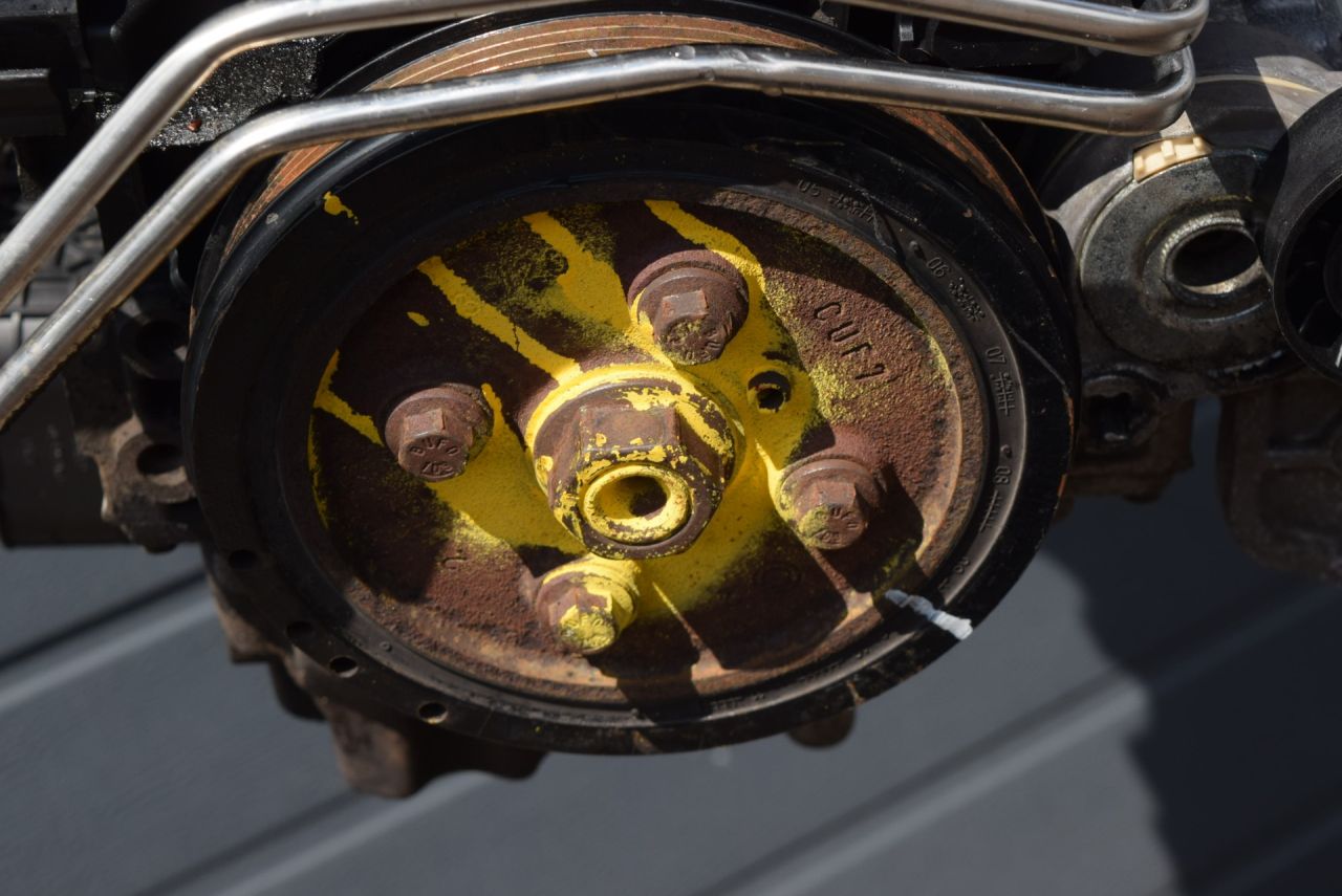 шкив коленвала Volvo V70 3 поколение 2008, 2.4 л., D5, D 5244 T5, дизель, АКПП, универсал, передний привод, 30677464 - фото №1