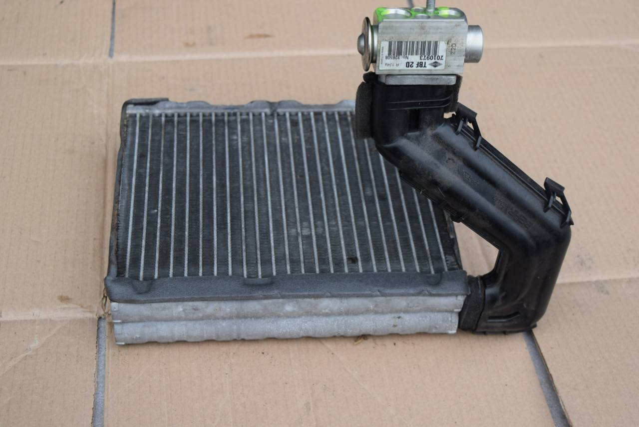 испаритель кондиционера Volvo XC60 1 поколение 2009, 2.4 л., D5, D 5244 T10, дизель, АКПП, полный подключаемый привод, L5174004 - фото №1