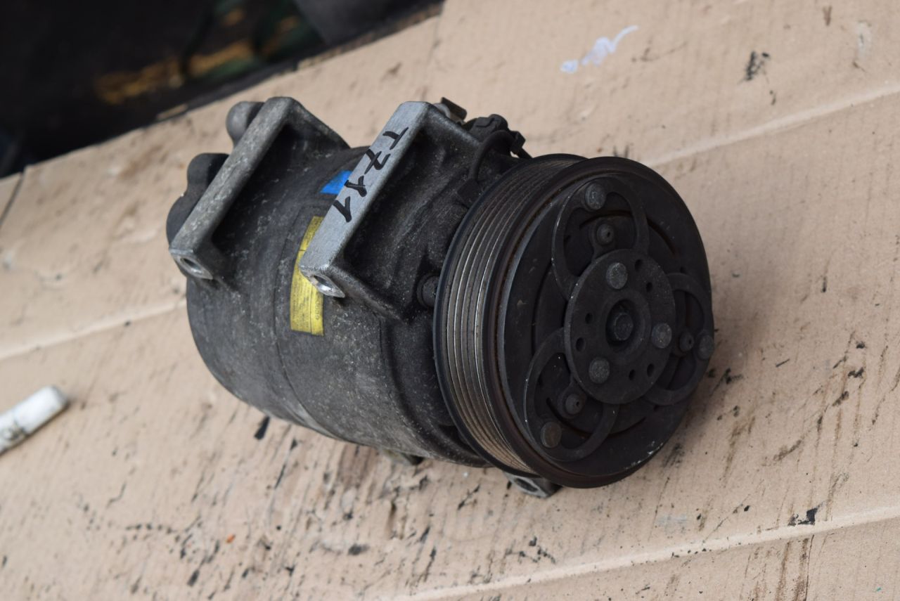 компрессор кондиционера Volvo XC90 1 поколение 2003, 2.4 л., D5, D 5244 T, дизель, АКПП, полный подключаемый привод, 8676498 - фото №1