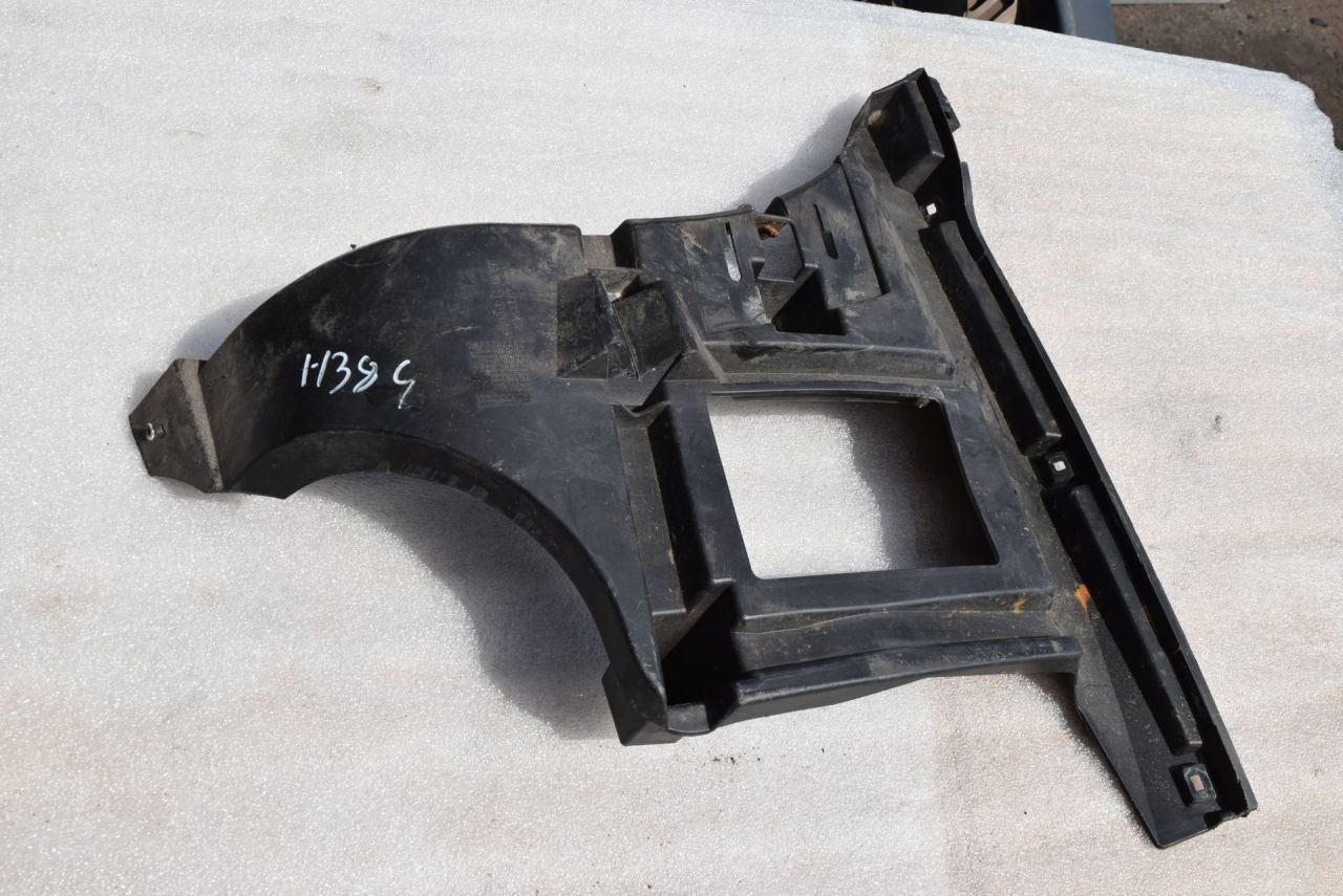 Крепление бампера заднего Volvo XC70 2 поколение 2002, 2.5 л., Ti, B 5254 T2, бензин, МКПП, универсал, полный подключаемый привод, 8648149 - фото №1