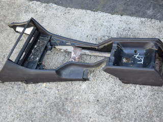 консоль салона BMW 5 серия E39 [рестайлинг] 2003, 2.5 л., M57 D25 (256D2), дизель, АКПП, универсал, 8159687