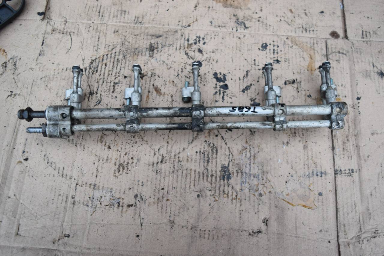 трубка топливная Volkswagen Transporter T5 2008, 2.5 л., TDi PD, AXE, дизель, МКПП, передний привод - фото №1