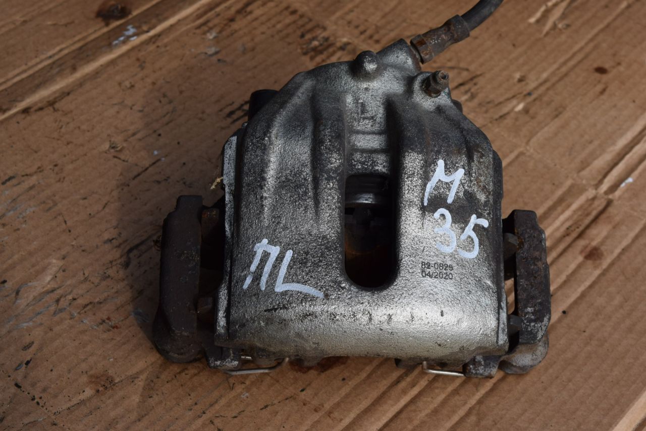 суппорт передний левый Volvo XC70 1 поколение 1999, 2.4 л., Ti, B 5244 T, бензин, АКПП, универсал, полный подключаемый привод - фото №1