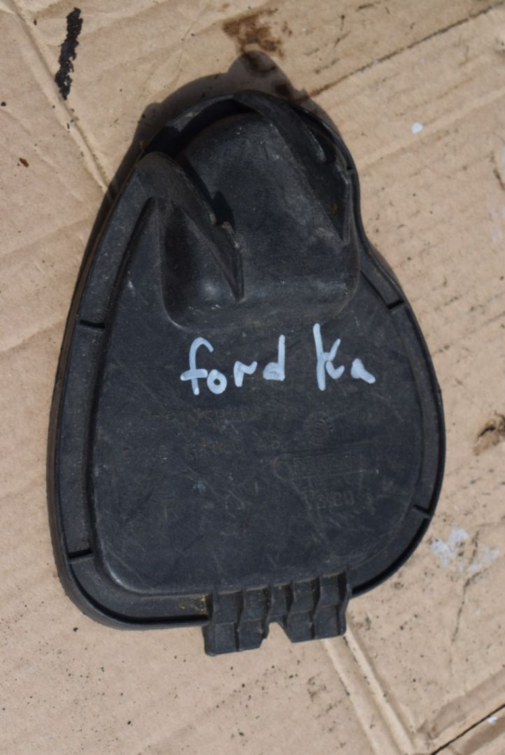 крышка фары Ford Ka 1 поколение 1998, 1.2 л., бензин, МКПП - фото №1