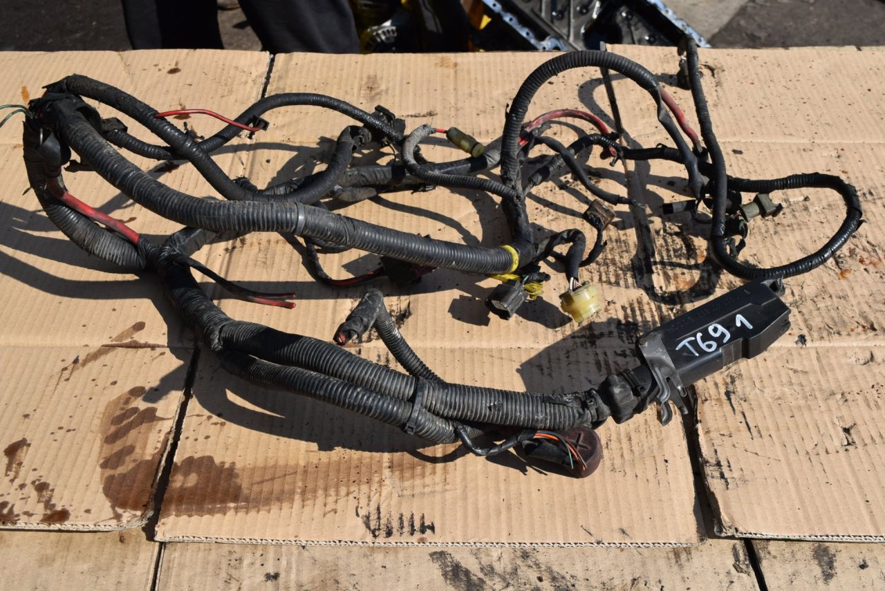 проводка двигателя Land Rover Freelander 1 поколение 2002, 2.0 л., 20T2N, дизель, МКПП, полный подключаемый привод - фото №1