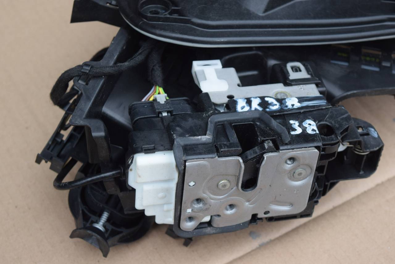 замок двери задней левой Volvo XC60 2 поколение 2021, 2.0 л., бензин, АКПП, 31462448 - фото №1