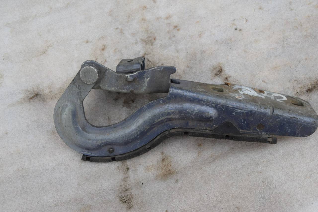 петля капота правая Renault Scenic 1 поколение 1997, 1.6 л., бензин, 843530H, 843530 - фото №1