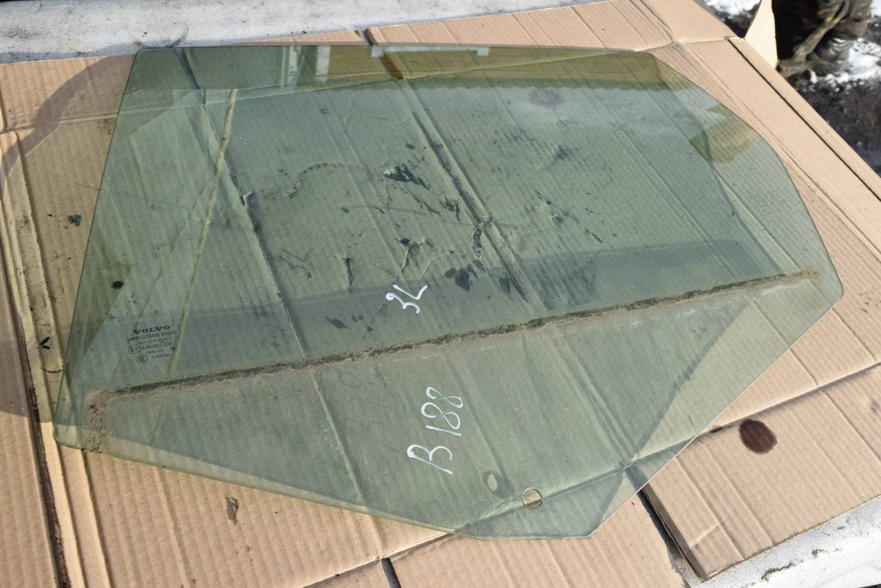 стекло двери задней левой Volvo XC60 1 поколение 2009, 2.4 л., D5, D 5244 T10, дизель, АКПП, полный подключаемый привод - фото №1