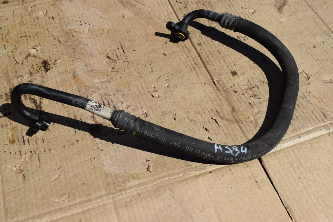 трубка кондиционера Volvo XC70 2 поколение 2002, 2.5 л., Ti, B 5254 T2, бензин, МКПП, универсал, полный подключаемый привод, 31101195 - фото №1