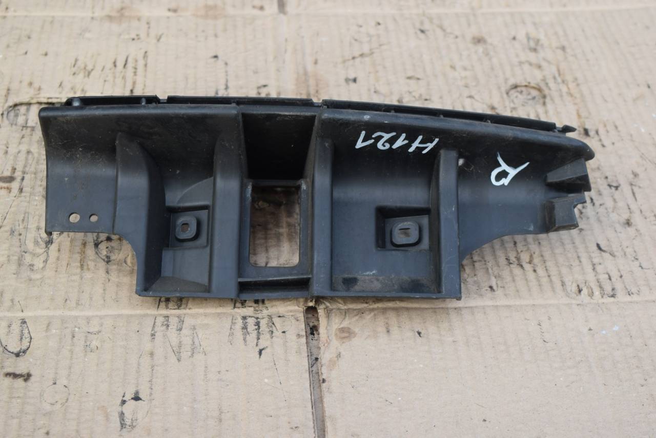 Крепление бампера заднего Volvo C30 1 поколение 2007, 2.5 л., Ti, бензин, МКПП, серый, хетчбэк 3 дв., передний привод, 30657219 - фото №1