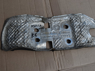 шумоизоляция (термозащита) Audi Q5 8R [рестайлинг] 2013, 2.0 л., TFSI, CNCD, бензин, АКПП, полный подключаемый привод, 8R0713077B