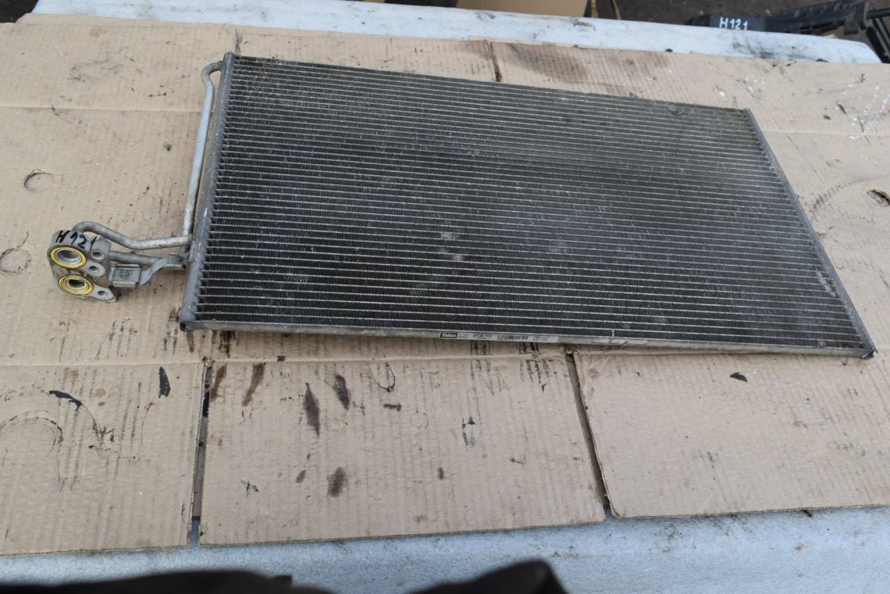 радиатор кондиционера Volvo C30 1 поколение 2007, 2.5 л., Ti, бензин, МКПП, серый, хетчбэк 3 дв., передний привод, 4N5H19710AD, 989551X - фото №1
