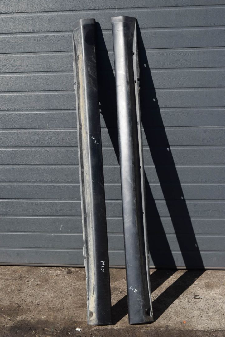 накладка на порог Volvo XC70 1 поколение 1999, 2.4 л., Ti, B 5244 T, бензин, АКПП, универсал, полный подключаемый привод, 9178489 - фото №1