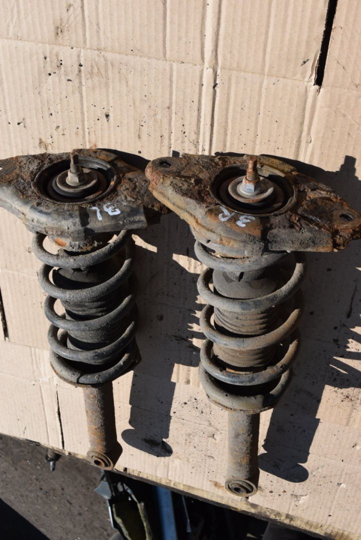 амортизатор задний Nissan Almera Classic B10 2006, 1.6 л., i, QG16DE, бензин, МКПП, седан, передний привод, 5621095F0B, 5502095F0A, 5532095F0A - фото №1