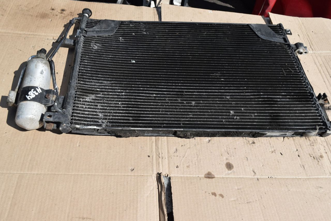 радиатор кондиционера Volvo XC70 2 поколение 2002, 2.5 л., Ti, B 5254 T2, бензин, МКПП, универсал, полный подключаемый привод, 31101052 - фото №1