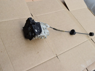 замок двери передней правой Audi Q5 8R [рестайлинг] 2013, 2.0 л., TFSI, CNCD, бензин, АКПП, полный подключаемый привод, 8J1837016C