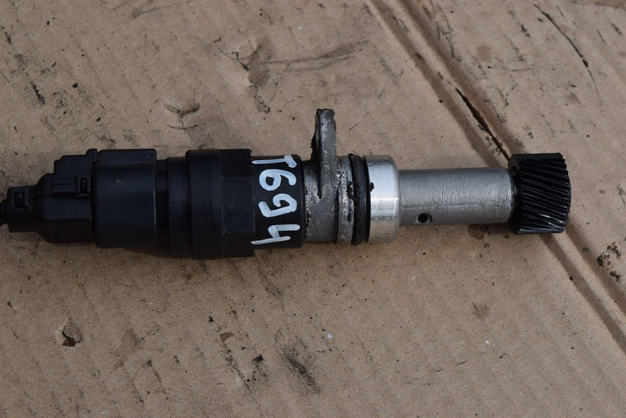 датчик скорости Hyundai Tucson 1 поколение 2004, 2.0 л., дизель, МКПП - фото №1