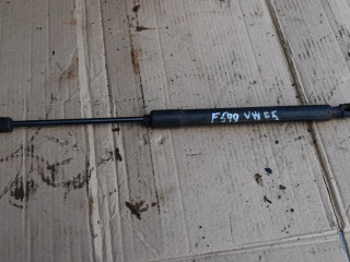 амортизатор крышки багажника (3-5 двери) Volkswagen Golf 5 поколение 2008, 1.4 л., CAXA, бензин, МКПП, хетчбэк 5 дв., правый руль, 1K6827550F