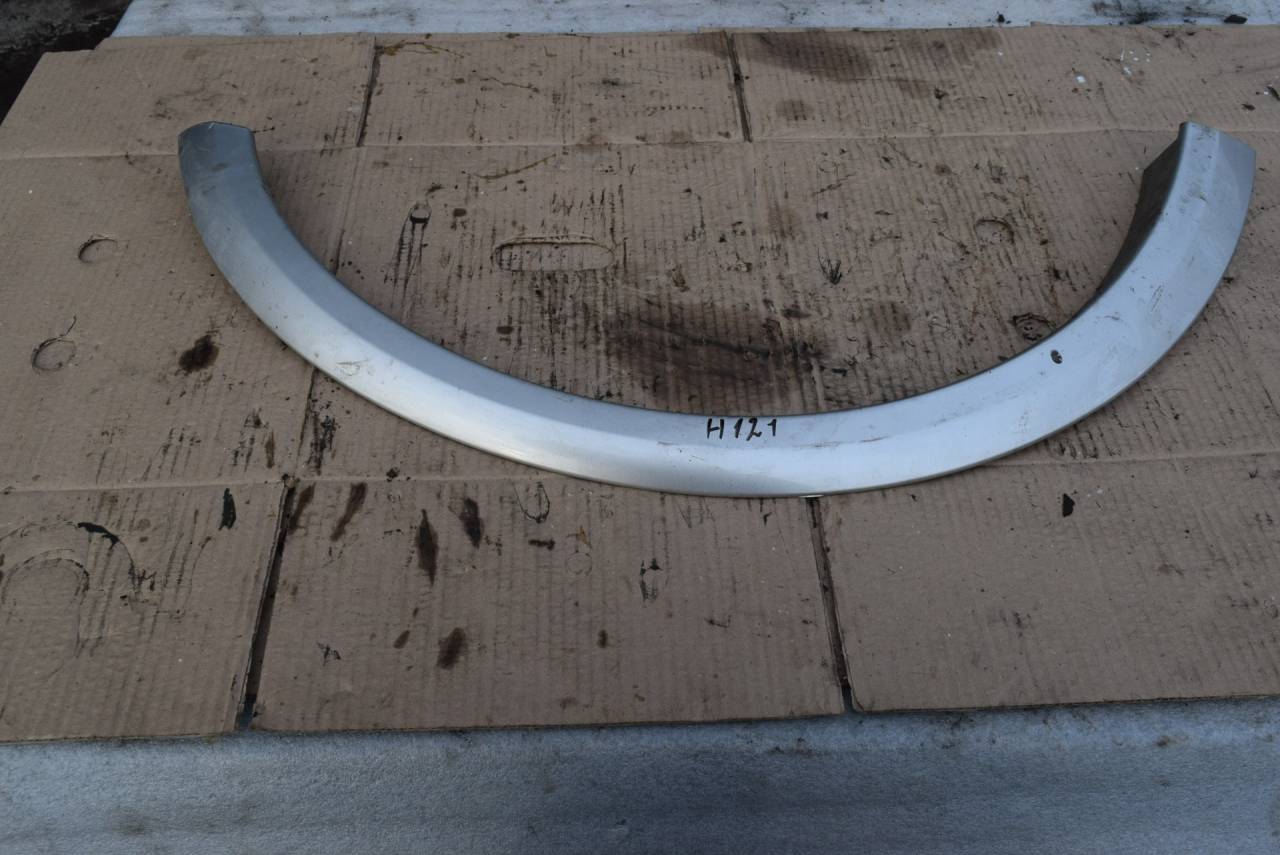 молдинг крыла Volvo C30 1 поколение 2007, 2.5 л., Ti, бензин, МКПП, серый, хетчбэк 3 дв., передний привод, 30779135 - фото №1