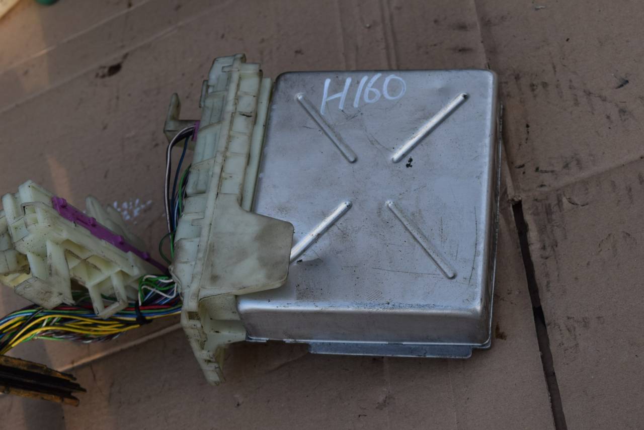 блок управления АКПП Volvo XC90 1 поколение 2005, 2.5 л., Ti, B 5254 T2, бензин, АКПП, полный подключаемый привод, 30646719, P30646719, 00008863A1, P30646719CA - фото №1