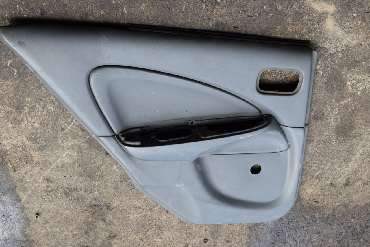 обшивка двери задняя левая Nissan Almera Classic B10 2006, 1.6 л., i, QG16DE, бензин, МКПП, седан, передний привод - фото №1