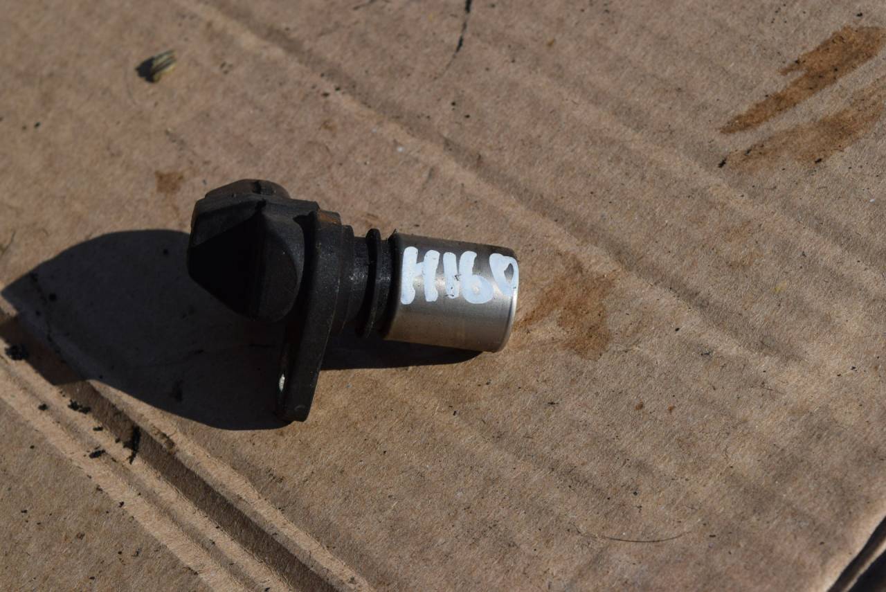 датчик коленвала Volvo XC90 1 поколение 2005, 2.5 л., Ti, B 5254 T2, бензин, АКПП, полный подключаемый привод, 30713485, 0296001211 - фото №1