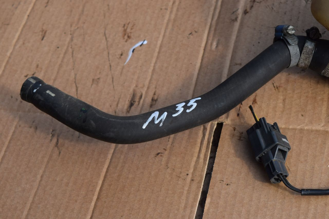 патрубок (трубопровод, шланг) Volvo XC70 1 поколение 1999, 2.4 л., Ti, B 5244 T, бензин, АКПП, универсал, полный подключаемый привод - фото №1