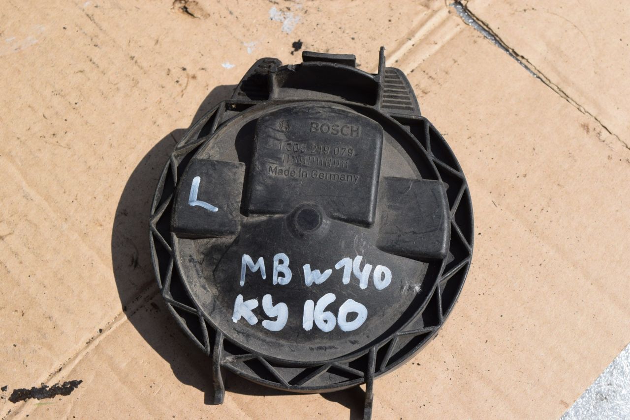 крышка фары Mercedes-Benz C-Класс W203/S203/CL203 2002, 2.0 л., дизель, седан, 1305219079 - фото №1