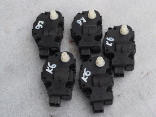 моторчик заслонки печки Audi Q5 8R [рестайлинг] 2013, 2.0 л., TFSI, CNCD, бензин, АКПП, полный подключаемый привод, 410475520