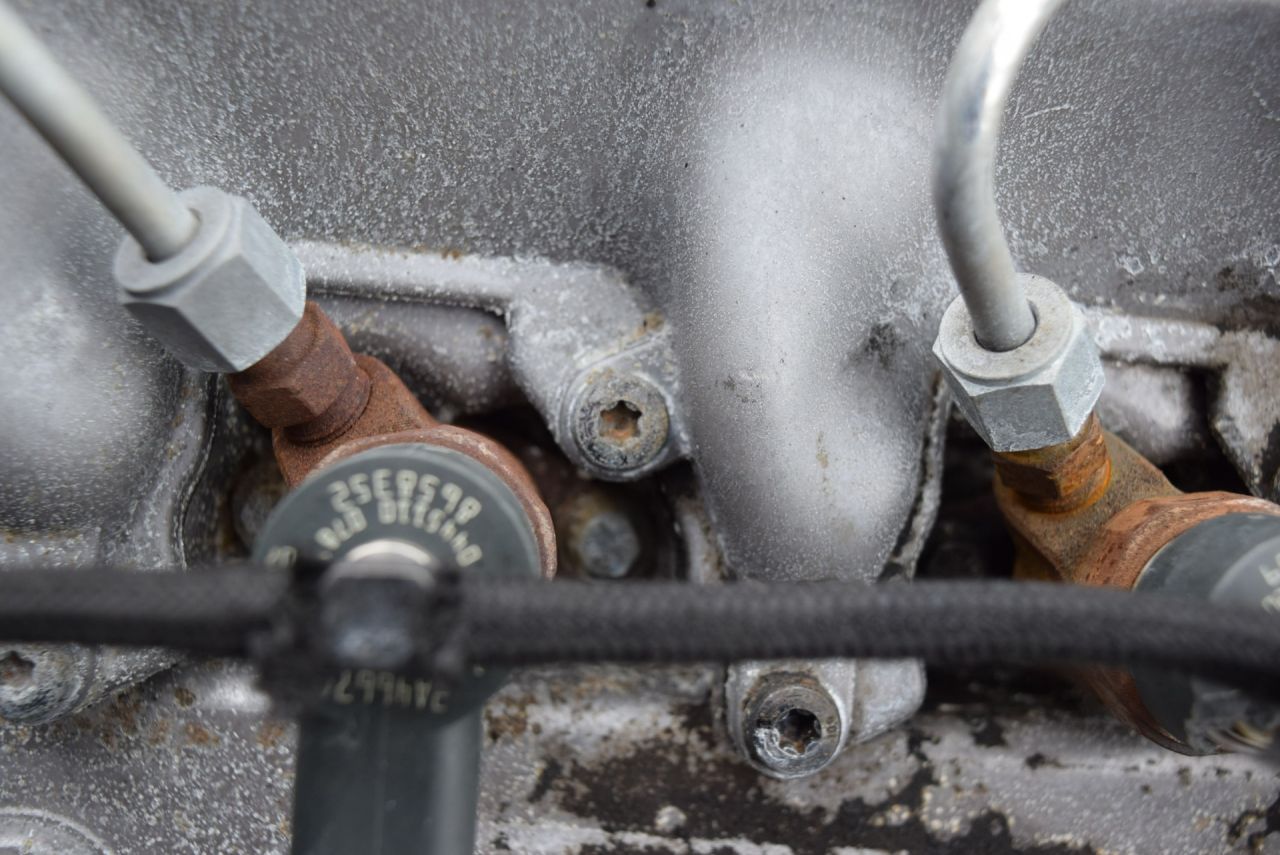 форсунка Volvo XC90 1 поколение 2005, 2.4 л., D5, D 5244 T, дизель, АКПП, полный подключаемый привод, 0445110078, 8689592 - фото №1