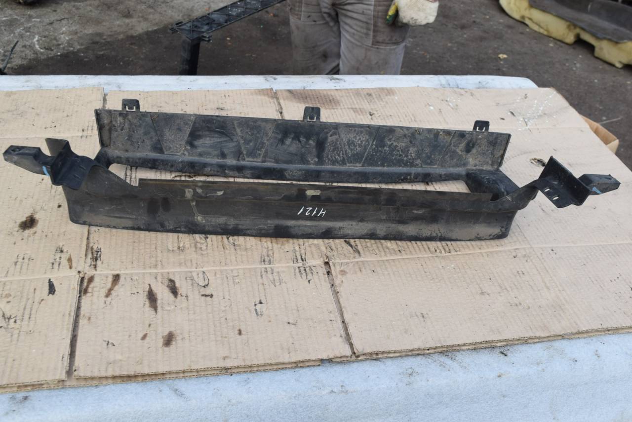 воздухозаборник Volvo C30 1 поколение 2007, 2.5 л., Ti, бензин, МКПП, серый, хетчбэк 3 дв., передний привод - фото №1