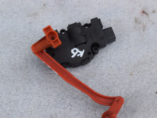 моторчик заслонки печки Audi Q5 8R [рестайлинг] 2013, 2.0 л., TFSI, CNCD, бензин, АКПП, полный подключаемый привод, K9749006