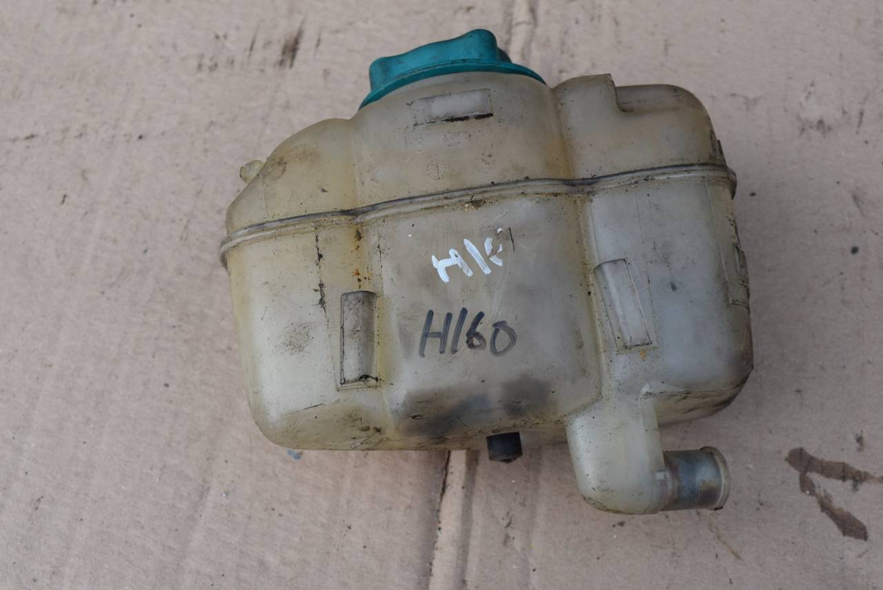 бачок расширительный Volvo XC90 1 поколение 2005, 2.5 л., Ti, B 5254 T2, бензин, АКПП, полный подключаемый привод, 30723929 - фото №1