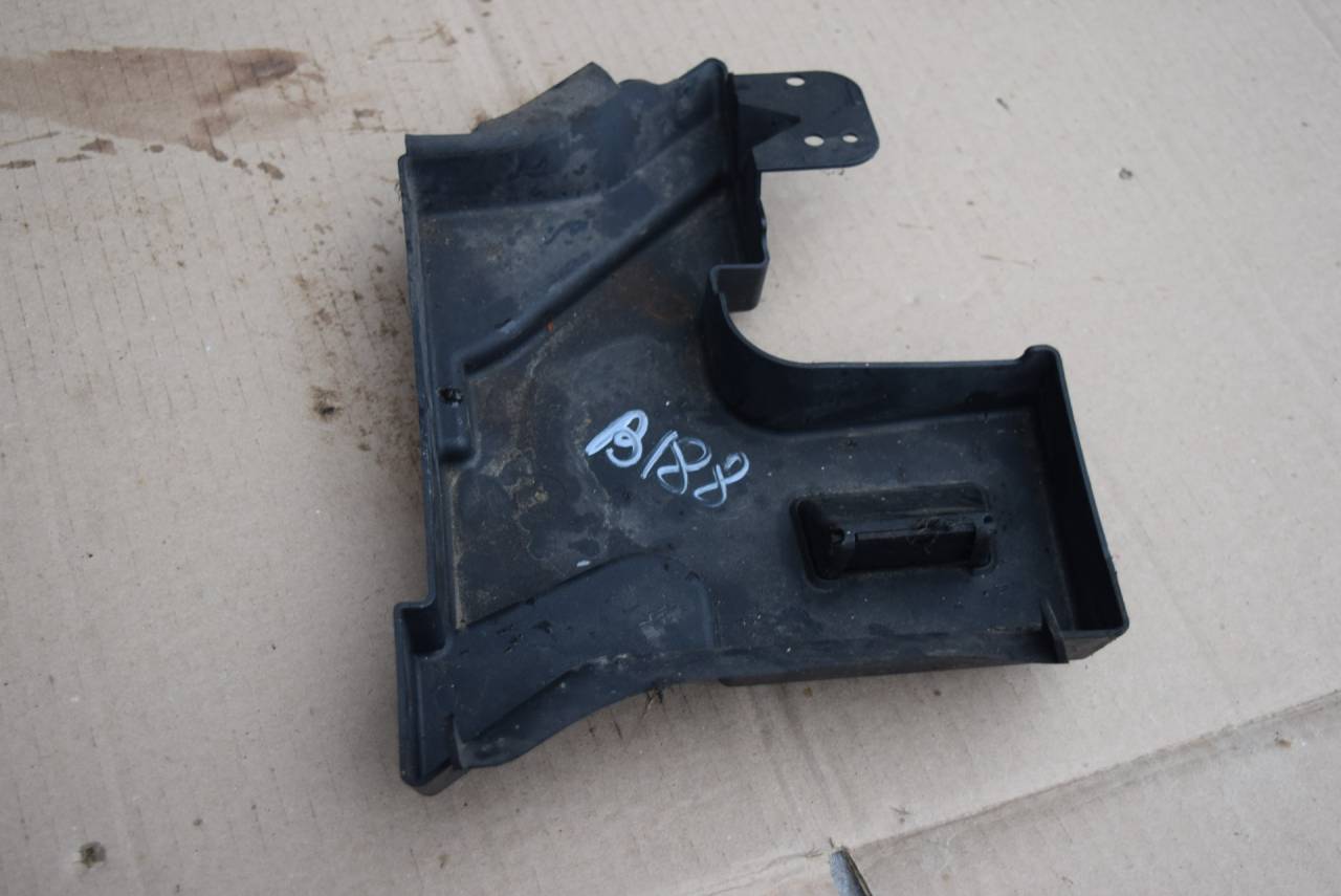 пластик Volvo XC60 1 поколение 2009, 2.4 л., D5, D 5244 T10, дизель, АКПП, полный подключаемый привод, 6G9N022B19A - фото №1