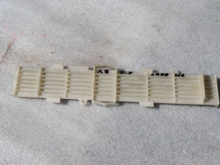 корпус салонного фильтра Audi Q5 8R [рестайлинг] 2013, 2.0 л., TFSI, CNCD, бензин, АКПП, полный подключаемый привод