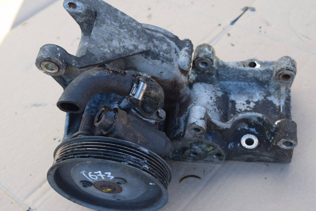 помпа Rover 600 Series 1 поколение 1997, 2.0 л., 20T2N, дизель, МКПП, седан - фото №1