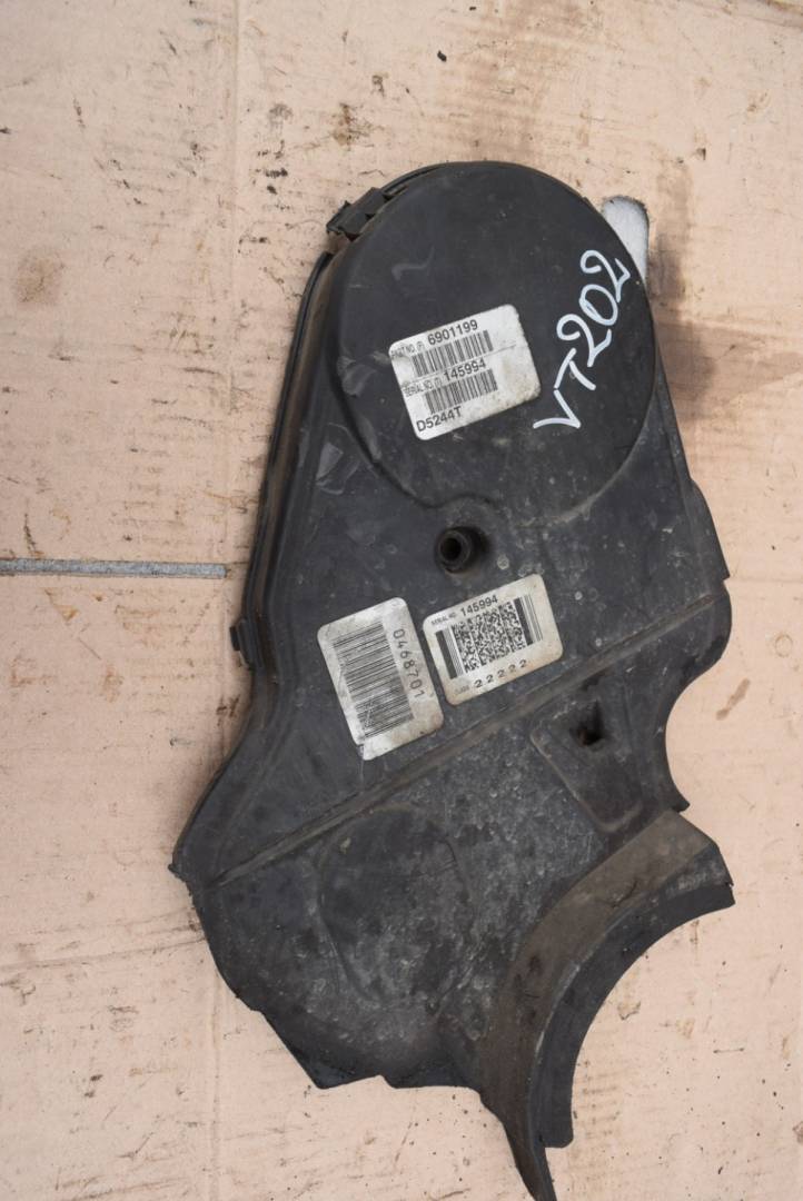 защита (кожух) ремня ГРМ Volvo V70 2 поколение 2003, 2.4 л., D5, D 5244 T, дизель, АКПП, седан, передний привод, 8631627 - фото №1