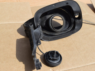 лючок топливного бака Audi Q5 8R [рестайлинг] 2013, 2.0 л., TFSI, CNCD, бензин, АКПП, полный подключаемый привод, 8R0809999B