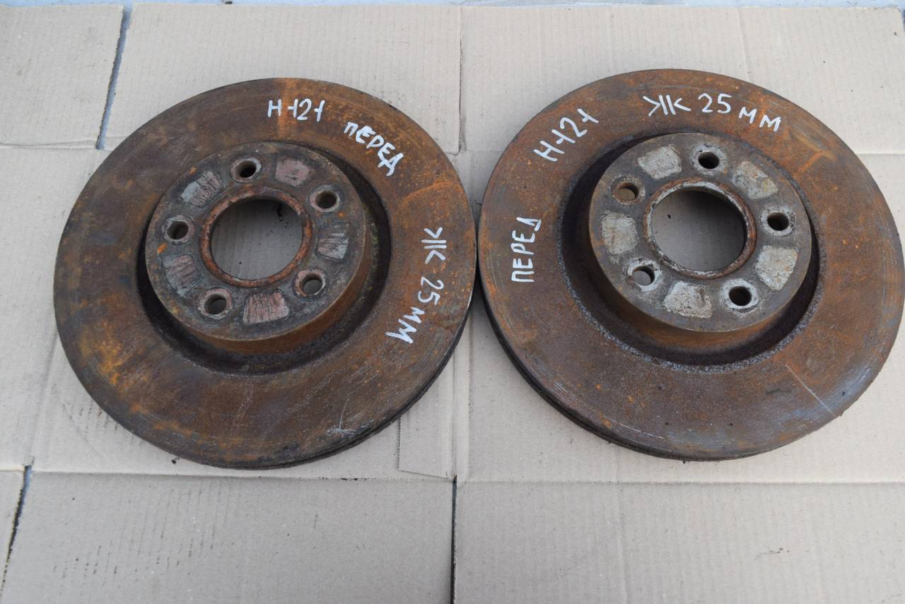 диск тормозной передний Volvo C30 1 поколение 2007, 2.5 л., Ti, бензин, МКПП, серый, хетчбэк 3 дв., передний привод, 31262718, 31362411 - фото №1