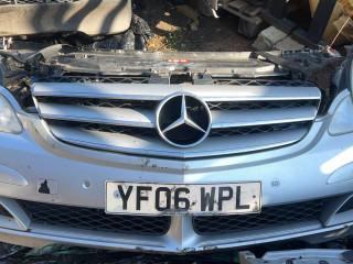 передняя часть (ноускат) в сборе Mercedes-Benz R-Класс W251 2006, 3.0 л., OM 642.950, дизель, АКПП, минивэн
