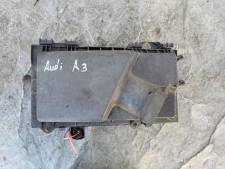 корпус воздушного фильтра Audi A3 8L 1996, 1.8 л., бензин, хетчбэк 5 дв.