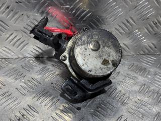 насос вакуумный Renault Megane 3 поколение 2009, 1.5 л., K9K G 832, дизель, 6МКПП, минивэн