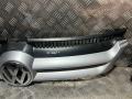 решетка радиатора Volkswagen Golf Plus 1 поколение 2007, 1.9 л., BXE, дизель, 5МКПП, хетчбэк 5 дв. - фото №2