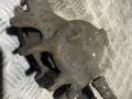 суппорт передний левый Citroen Xsara Picasso 1 поколение 2001, 1.8 л., 6FZ (EW7J4), бензин, МКПП, минивэн - фото №4