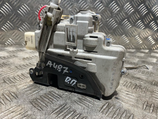 замок двери передней правой Audi A4 B7 2006, 2.0 л., ALT, бензин, 5МКПП, седан